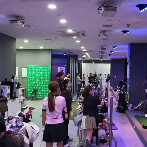 회원 대기 쏟아지는 매장메인 프로님 모십니다