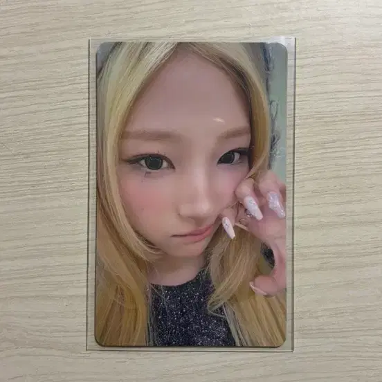 스텔라 포카 판매 아이코닉하트 유니버셜 특전 미공포 하투하 하츠투하츠